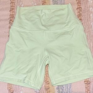 Align shorts sz 6 6 inch